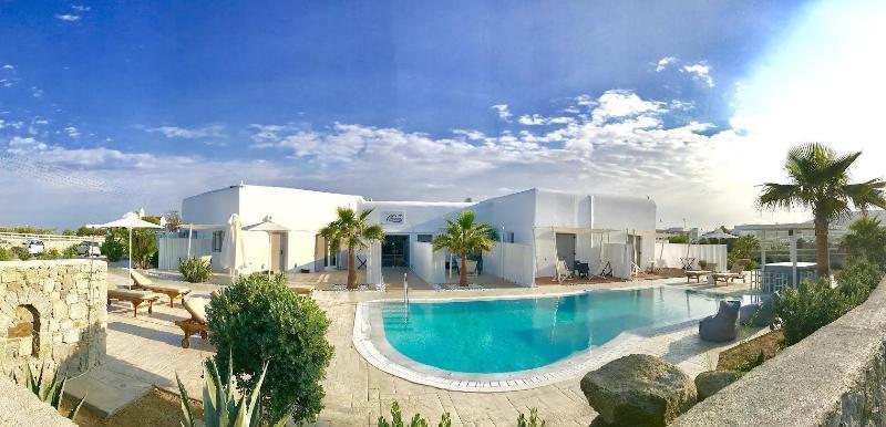 Queen Boutique Suites Mykonos Town Luaran gambar