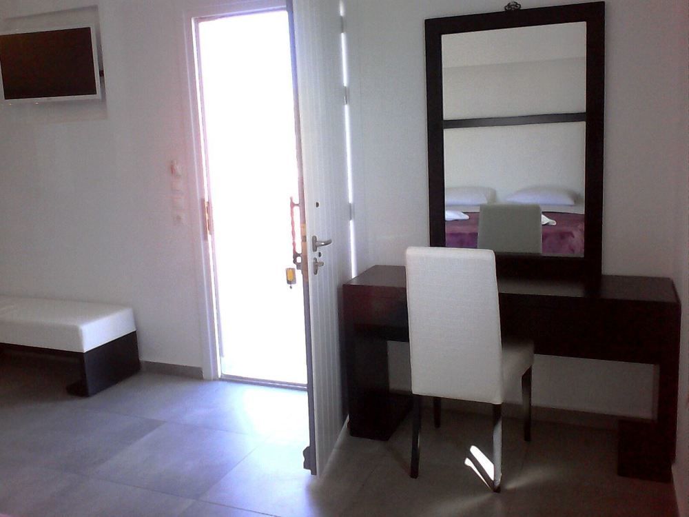 Queen Boutique Suites Mykonos Town Luaran gambar
